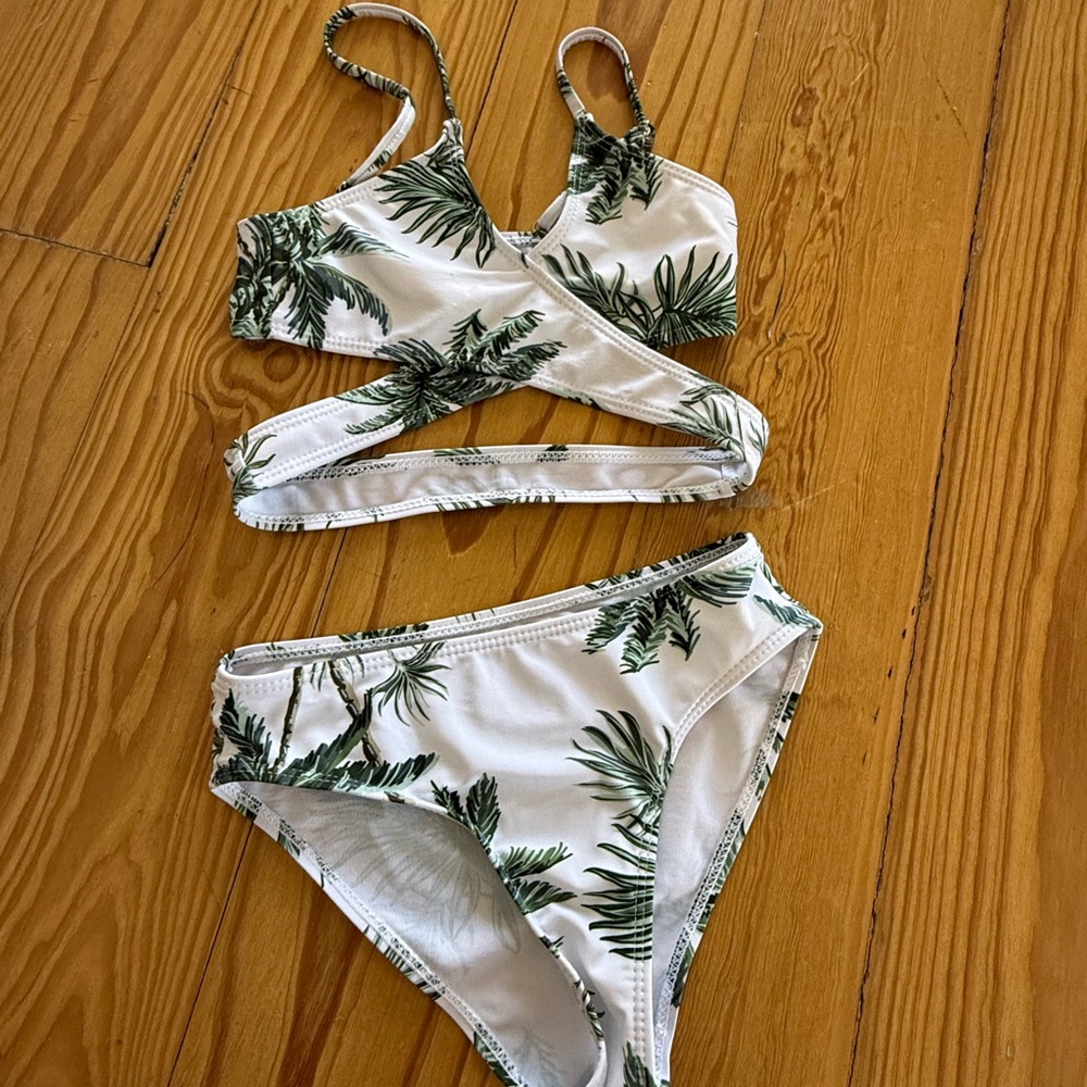 Girls 2 piece swimsuit